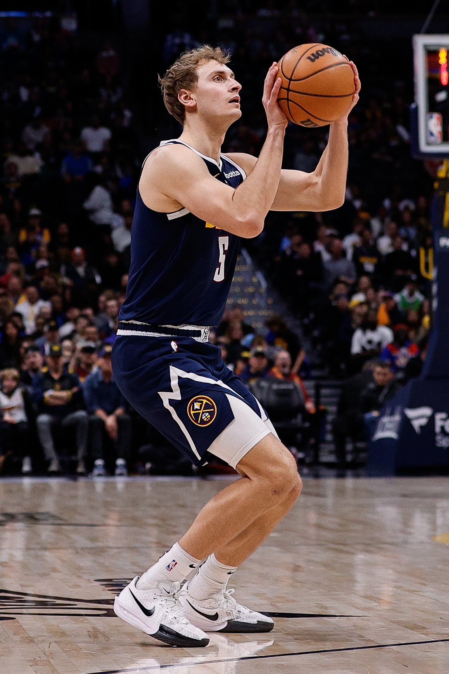 亿万28下载-从掘金换来！Scotto：篮网已经裁掉了前锋亨特·泰森