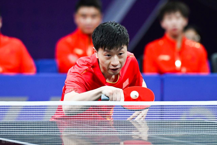 亿万28h5-《全民学乒乓横拍篇》第42集：反手搓球快搓与搓长|乒乓球|技巧|比赛|板面|弧线_新浪体育_新浪新闻